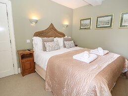 South Hill Farmhouse