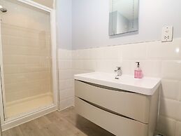 South Hill Farmhouse