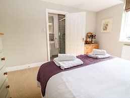 South Hill Farmhouse