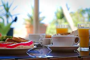 Ailouros summer hotel