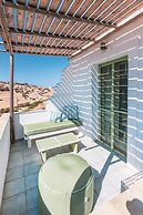 Ailouros summer hotel