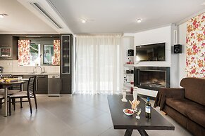 Beautiful Pool Villa for Relaxing Family Holidays