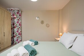 Beautiful Pool Villa for Relaxing Family Holidays