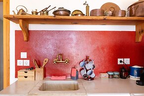 Ailouros guest house