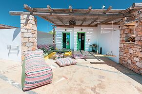 Ailouros guest house