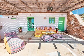 Ailouros guest house