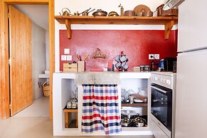 Ailouros guest house