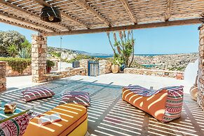 Ailouros guest house