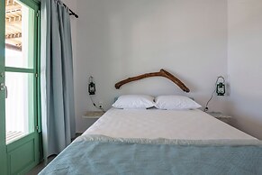 Ailouros guest house