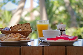 Ailouros guest house