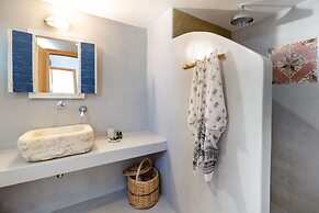 Ailouros guest house