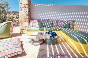 Ailouros guest house