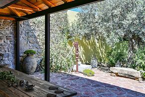 Boutique Stone Cottage With Large Terraces