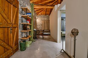 Boutique Stone Cottage With Large Terraces