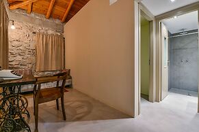 Boutique Stone Cottage With Large Terraces