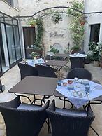 La Cour Carree