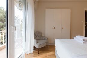 Chic Flat at Kolonaki in Heart of Athens