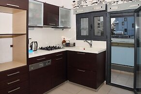 City & Sea Two Floor Flat with View Next to Metro