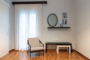 Classy & Spacious Flat near Marina of Patra