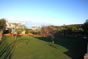 Comfartable 1 Bedroom Flat with Garden near Beach