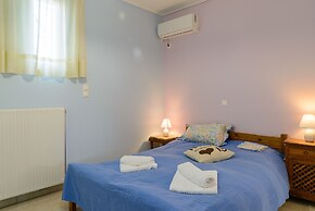 Comfy Vacation Flat Near the Beach