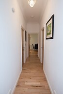 Apartment 4 The Grove