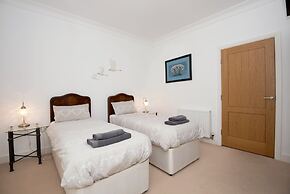 Apartment 4 The Grove