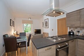 Apartment 4 The Grove