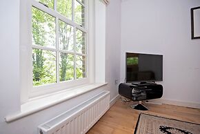 Apartment 4 The Grove