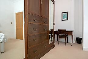 Apartment 4 The Grove