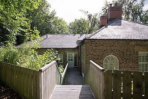 Apartment 4 The Grove