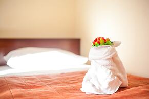 Cozy Family Home Near the Beach