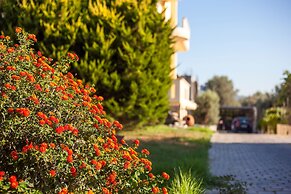Cozy Family Home Near the Beach