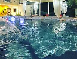 Cozy Family Home Near the Beach