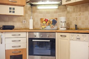 Cozy Family Home Near the Beach