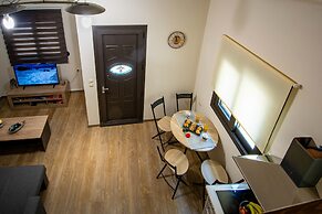 Cozy Flat Attic near Beach & Venetian Port