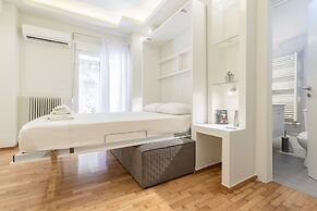 Cozy Flat with Terrace & Patio near Lycabettus