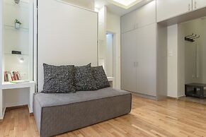 Cozy Flat with Terrace & Patio near Lycabettus