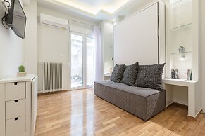 Cozy Flat with Terrace & Patio near Lycabettus