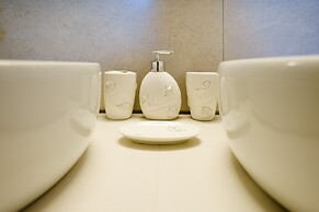 Cozy Home close to old Port Sea Front & Parking