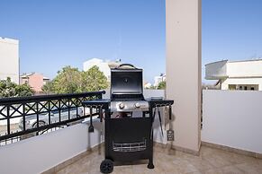 Dione Apartment with Terrace near Kalathas beach