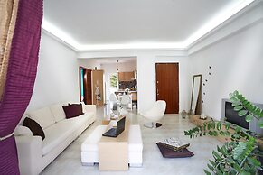 Dream City Apartment near Beach & Venetian Port