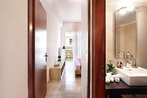 Dream City Apartment near Beach & Venetian Port