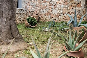 Dream Lux Flat with Great Outdoor Pool & Parking