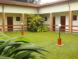 Francis Hotel Pousada