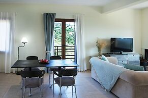 Family Vacation home with Views in Heart of Mani