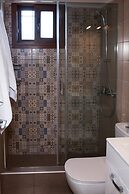 Family Vacation home with Views in Heart of Mani