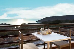 Family Vacation home with Views in Heart of Mani