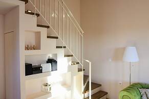 Gorgeous Villa with Garden - Stavros Beach