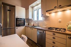 Gorgeous Villa with Garden - Stavros Beach